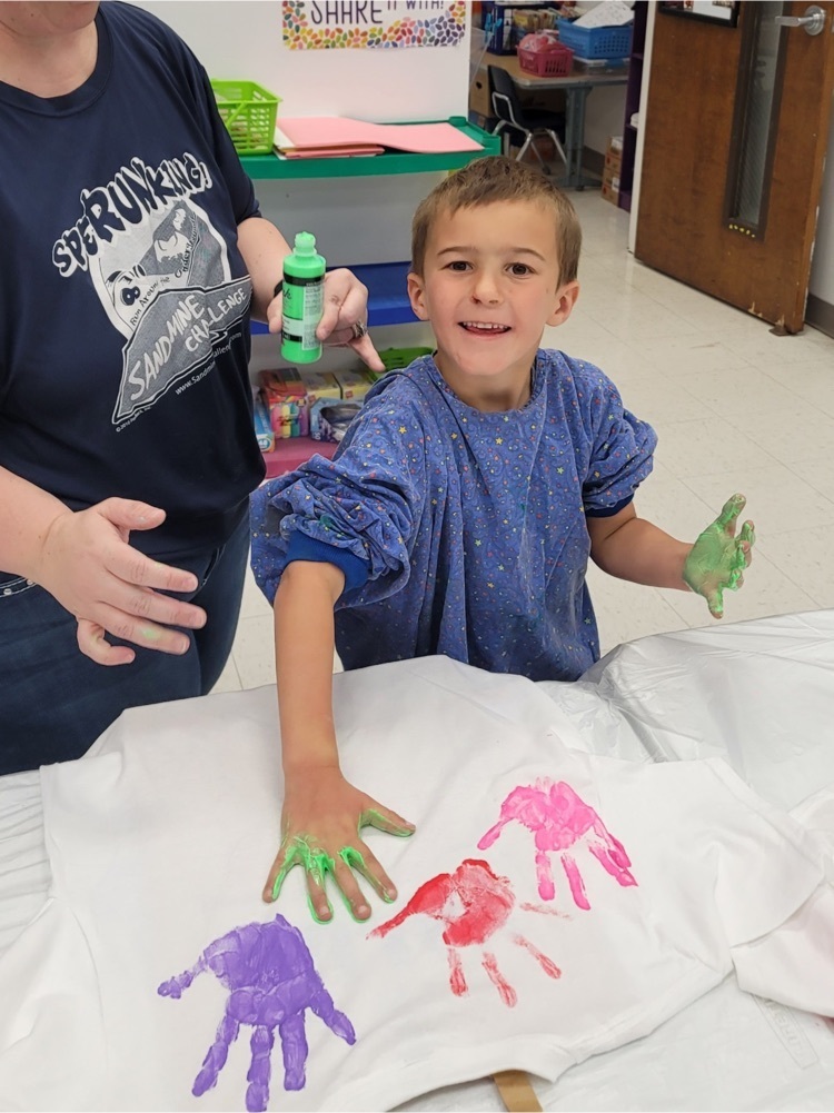 handprint tshirt day
